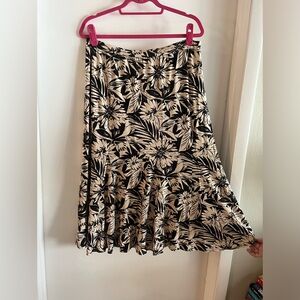 Harold’s Skirt Size L